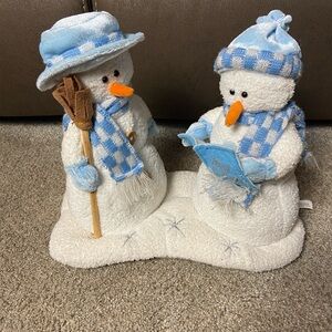 Pan Asian Creations Caroling Snow Couple Snowman w/ Blue Accents *Does NOT Work*
